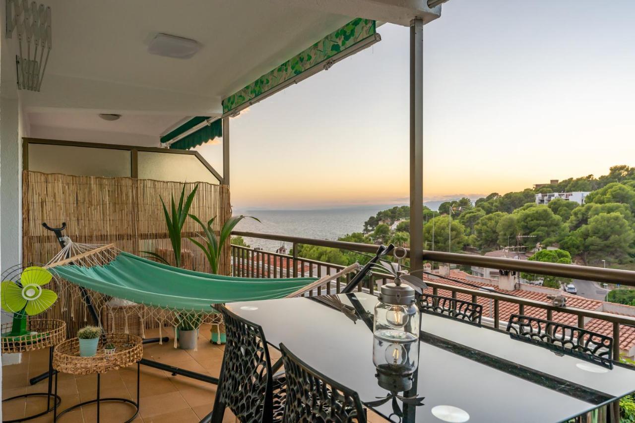 Beach Front Retro Hideaway In Salou Exteriér fotografie