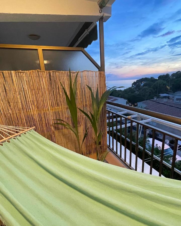 Beach Front Retro Hideaway In Salou Exteriér fotografie